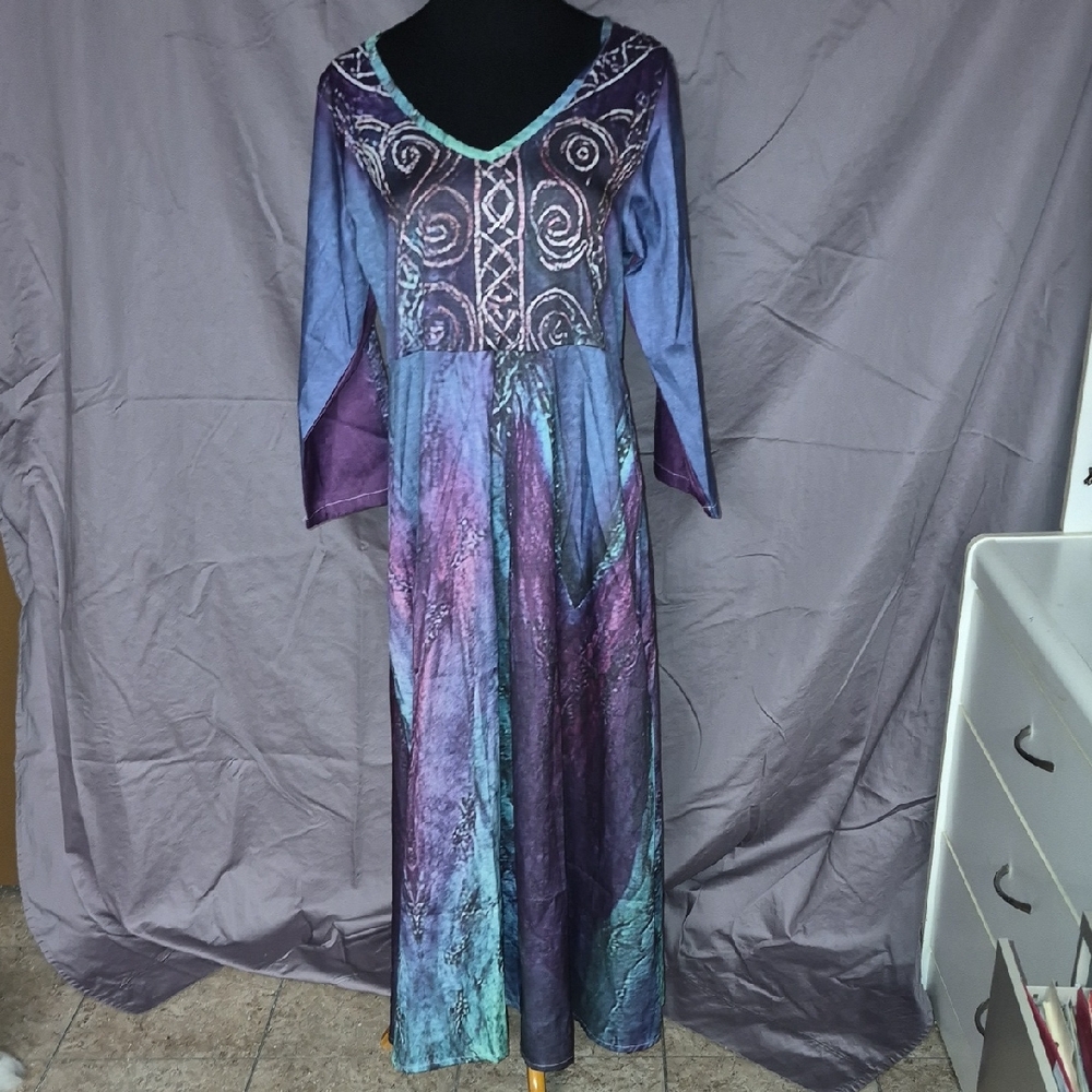 Source Unknown Purple and Blue Long Sleeve Dress